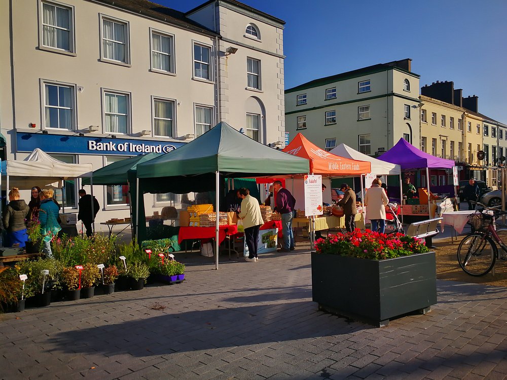 Dungarvan


Commence your exploration with a stroll along the waterfront to absorb the ocean breeze, historical landmarks, and uncover the vibrancy in Dungarvan’s charming streets. Acquire a picnic and head towards the nearby Clonea Strand or embark on a cycling journey along the Waterford Greenway.

Dungarvan is the ideal hub for exploring the sunlit South of Ireland. Strategize excursions to adjacent counties, retreating for a refined supper and top-notch amusement at the nearby taverns.&nbsp;Dungarvan st