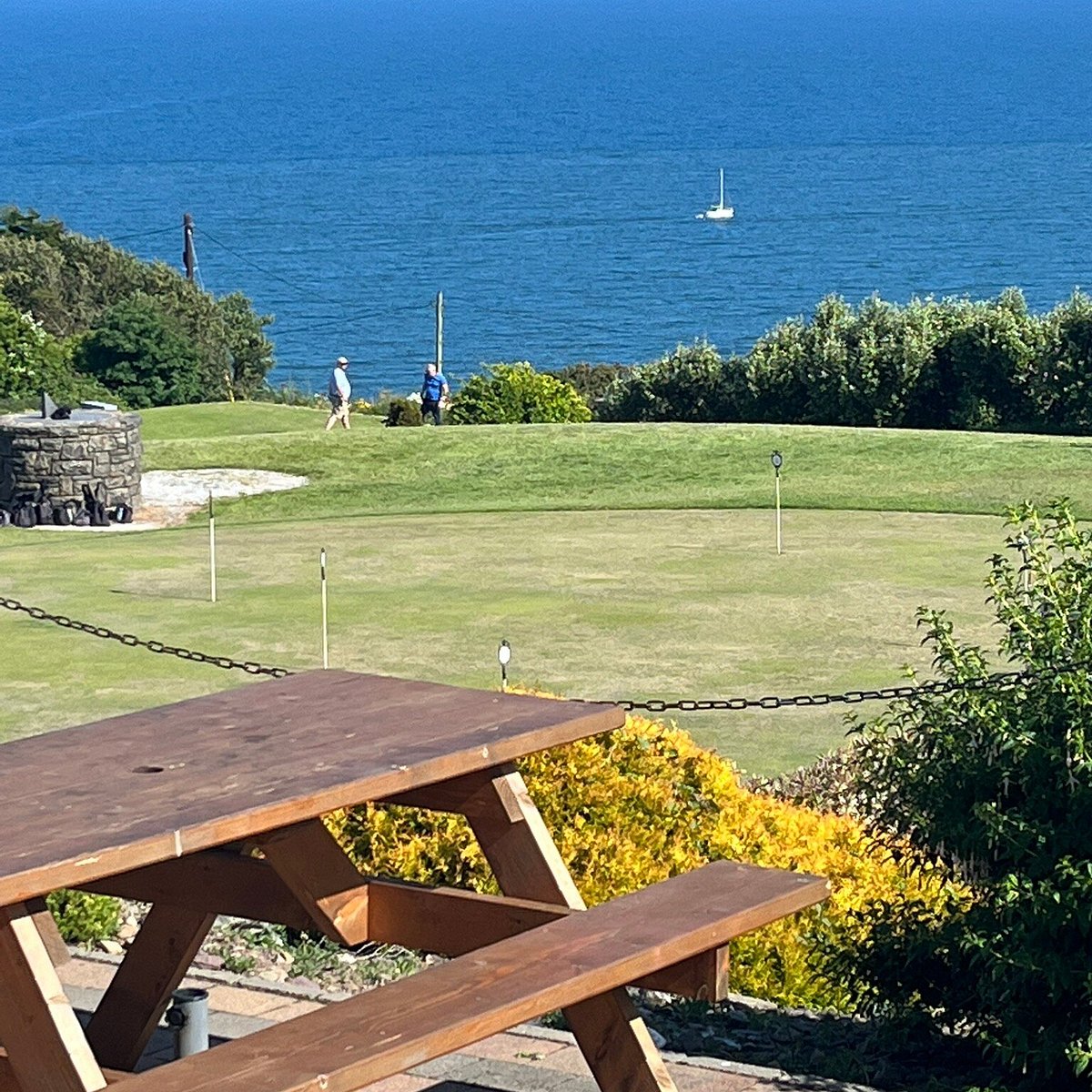 Golfe na Irlanda - Aloj. Local