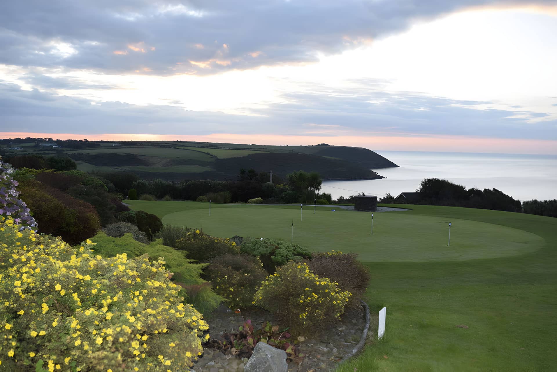 Golfe na Irlanda - Aloj. Local